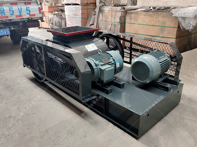 2PGC400X250小型雙齒輥破碎機發往江蘇徐州破碎玻璃