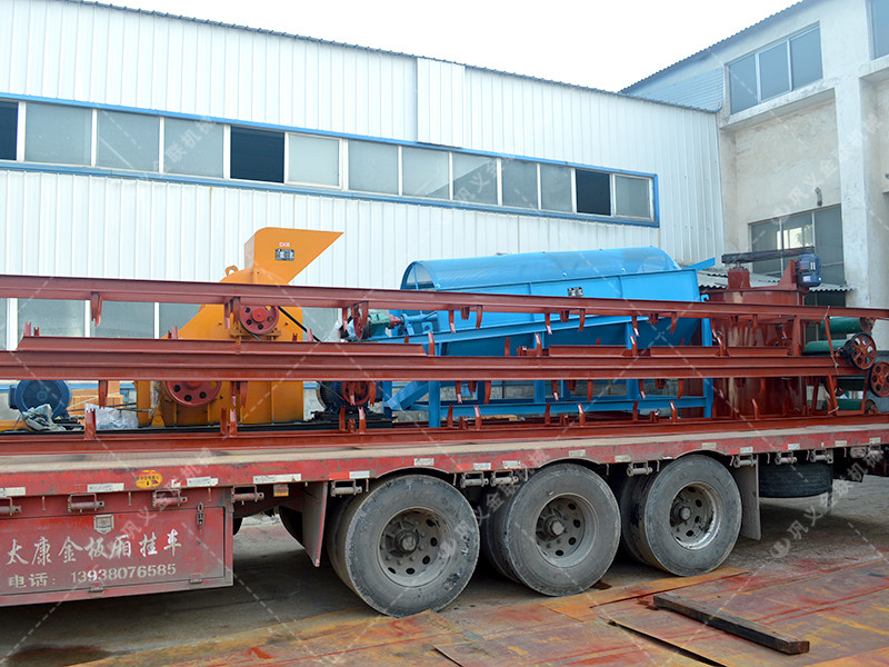 破碎機(jī)生產(chǎn)線發(fā)貨圖片_雙級粉碎機(jī)_滾筒篩分機(jī)