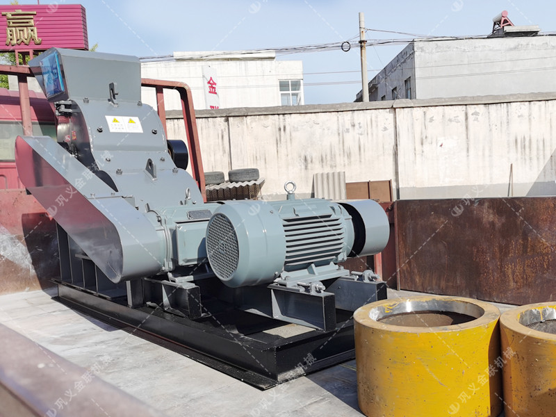 SCF600*400小型雙級(jí)粉碎機(jī)圖片展示,現(xiàn)貨發(fā)售