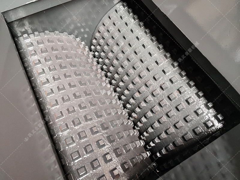 瀝青混合料性能不達(dá)標(biāo)？雙齒輥破碎機(jī)助你提升路面質(zhì)量